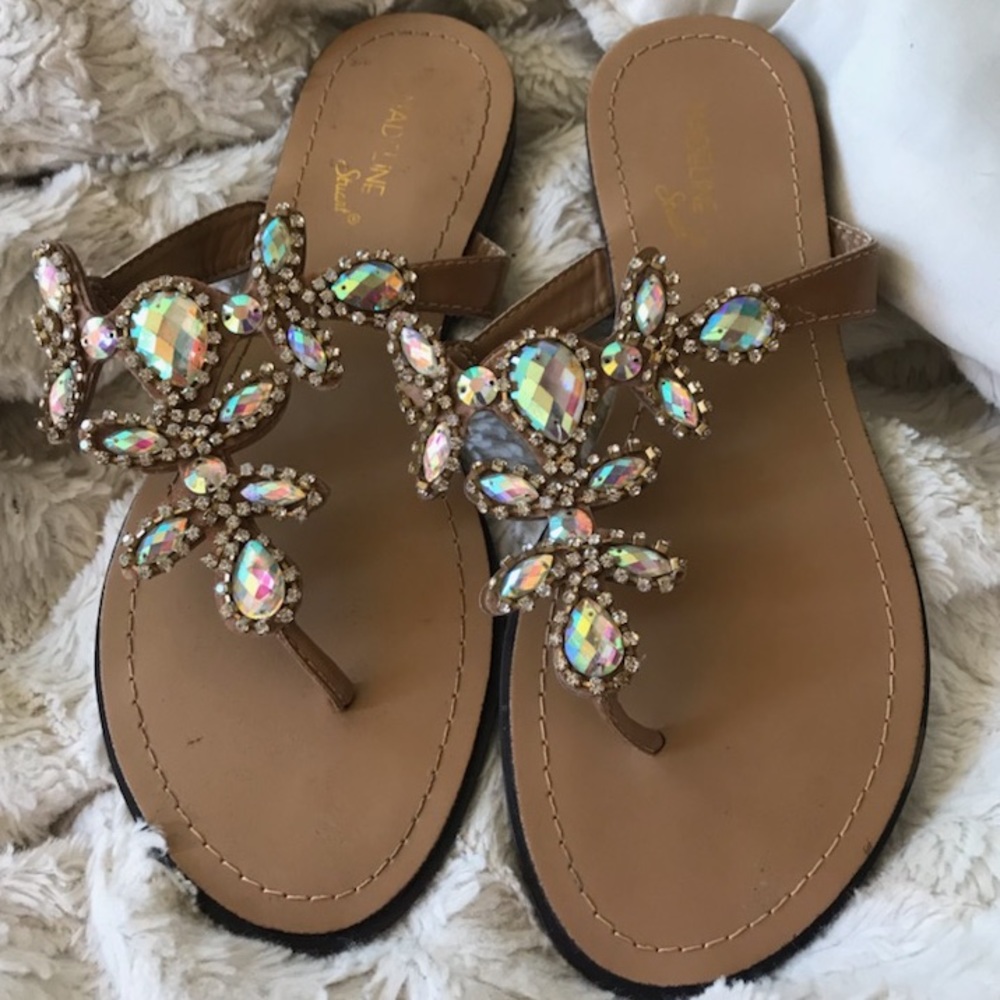 Madeline Stuart Sandals✨